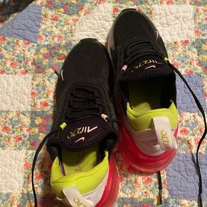 Nike Air Max 270 size 7.5